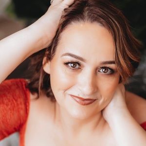 Meet your Posher, Angie